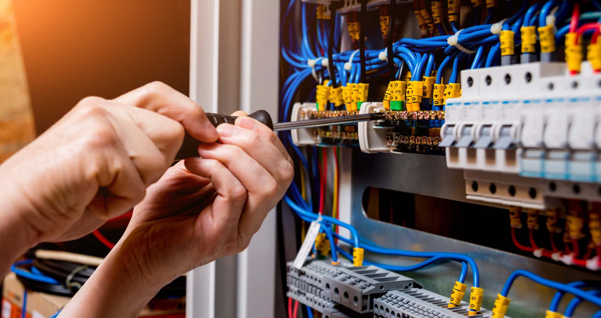No Crossed Wires: Best Methods for Wiring an Electric Panel